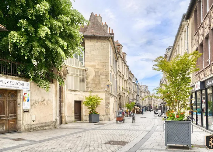 شقة La Casa - Charme & Parking En Centre *